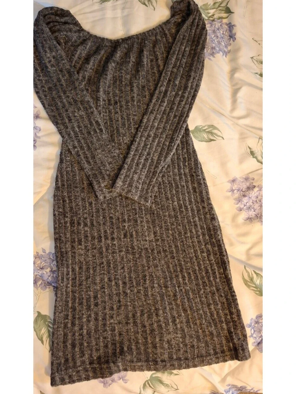 Cozy Gray Ribbed Button-Front Knit Dress with Long Sleeves
